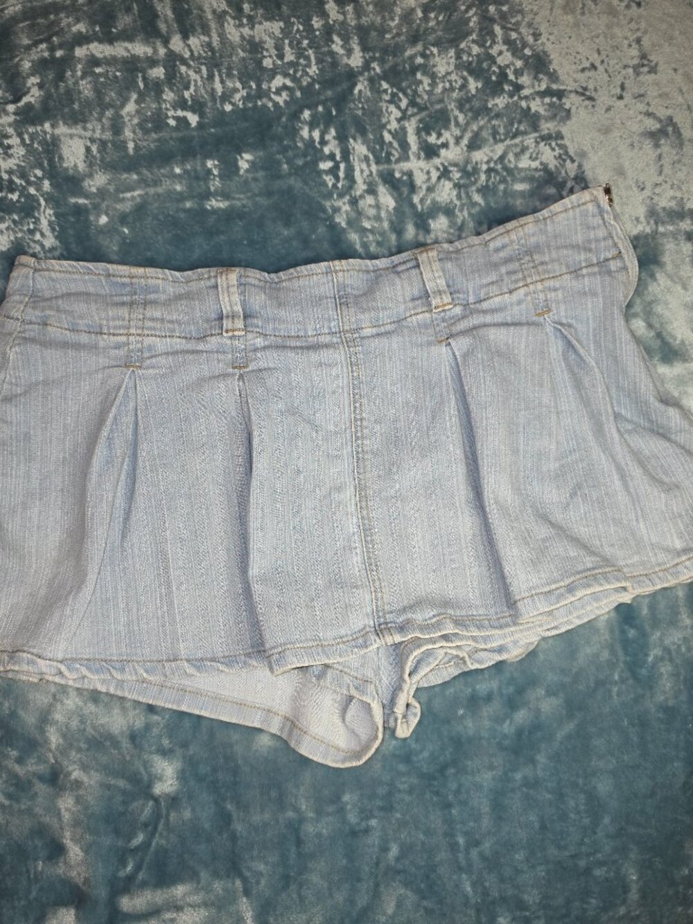 Micro Mini Pleated Skort - Light Wash - Picture 7 of 7